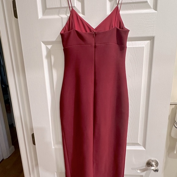 Perfect for a wedding guest, especially this fall! Wine red midi dress, classy! - Picture 3 of 7